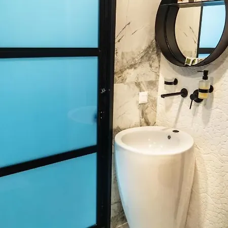 See Sea Apartments *