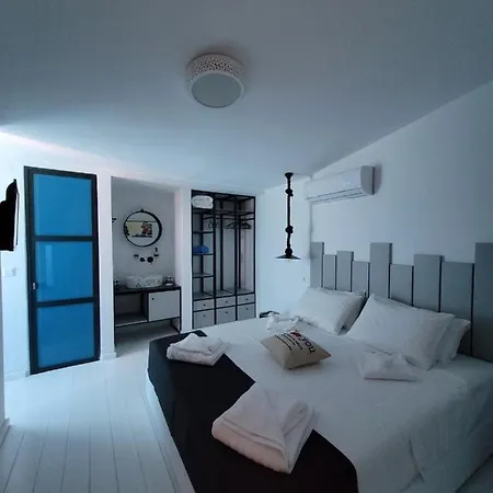 See Sea Apartments